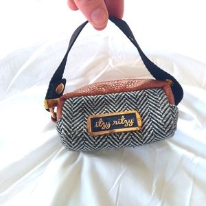 Itzy Ritzy Diaper Bag Accessory {Coffee & Cream Pouch}